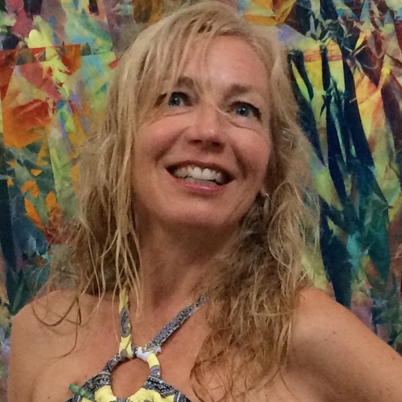 Meet your Posher, Rebecca - Picture 1 of 1